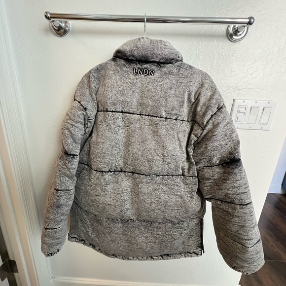 LNDN Denim Puffer *New With Tags* - Picture 6 of 8